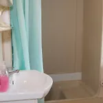 Zabi Staw אכסניה *